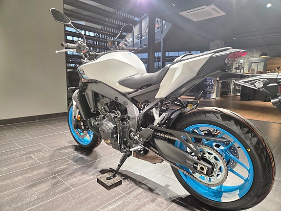 Yamaha MT-09 / Quickshifter / Garmin navigering 4 of 20