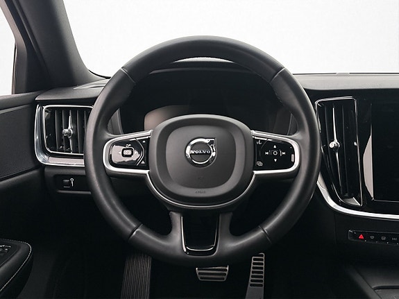 Volvo V60 15 of 30