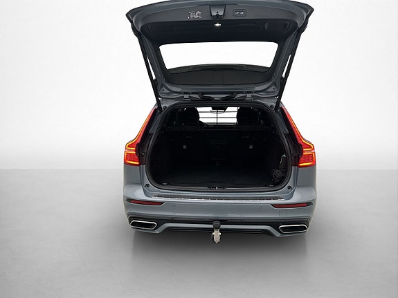 Volvo V60 10 of 30
