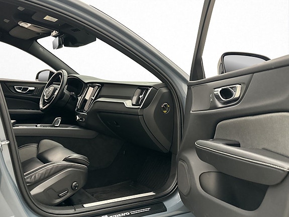 Volvo V60 30 of 30