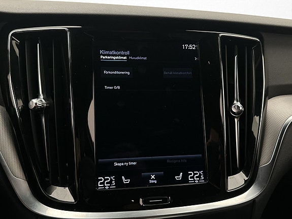 Volvo V60 25 of 30
