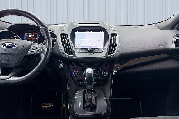Ford Kuga 11 of 20