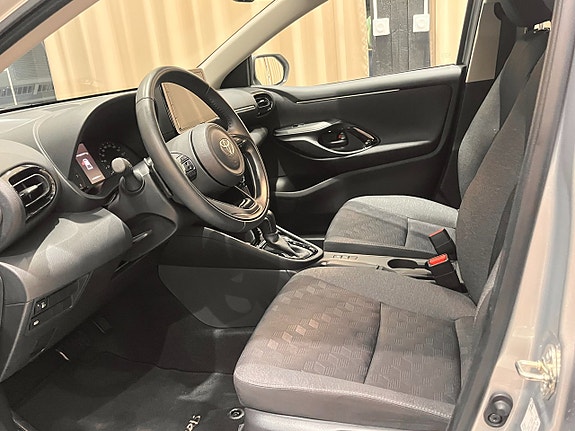 Toyota Yaris 17 of 20
