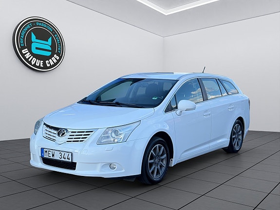 Toyota Avensis 8 of 23