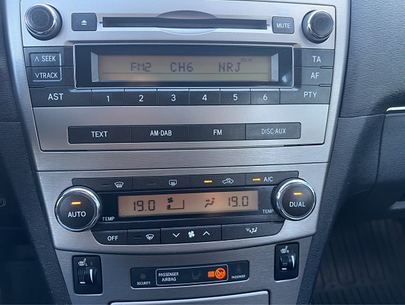 Toyota Avensis 17 of 23