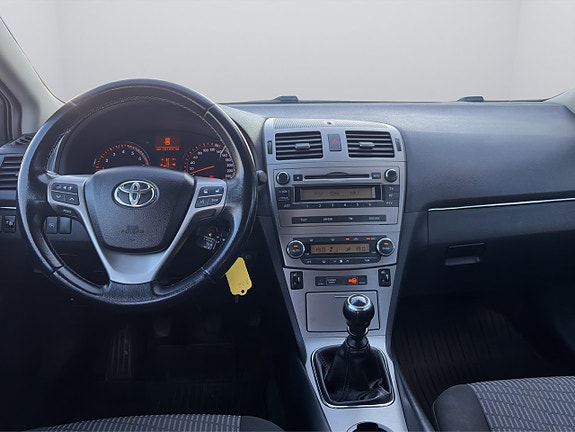 Toyota Avensis 13 of 23