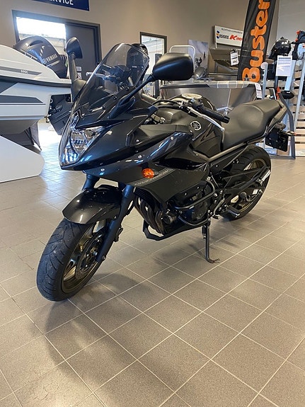 Yamaha XJ6 DIVERSION 4 of 8
