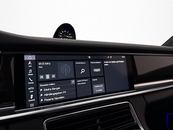 Porsche Panamera 4 30 of 30