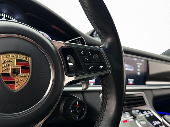 Porsche Panamera 4 25 of 30