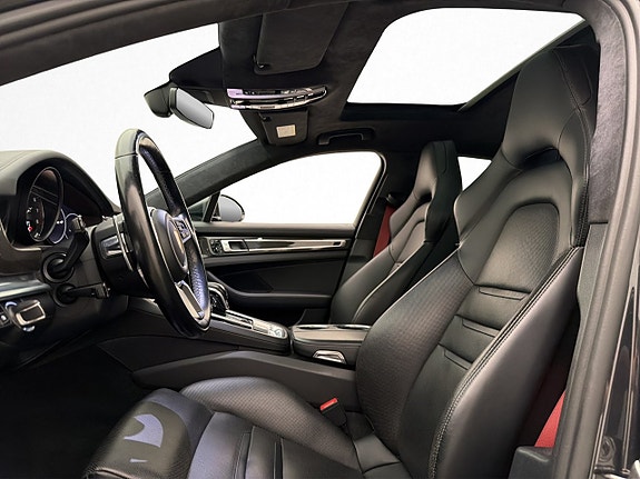 Porsche Panamera 4 15 of 30