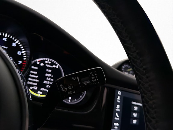 Porsche Panamera 4 26 of 30