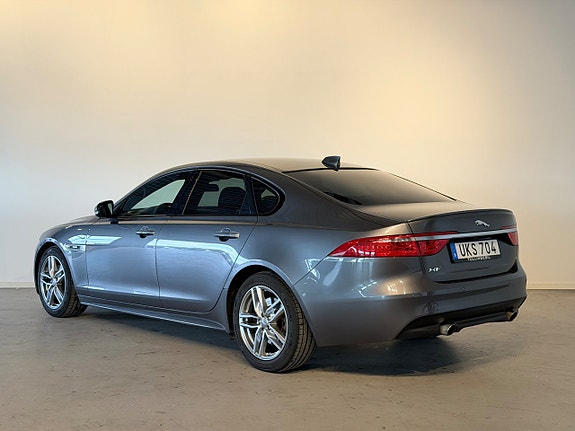Jaguar XF 4 of 19