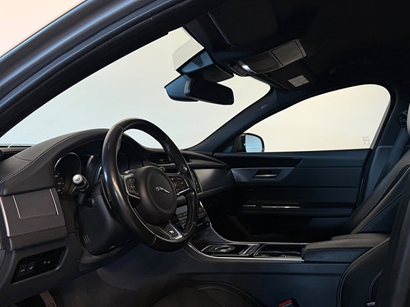 Jaguar XF 5 of 19