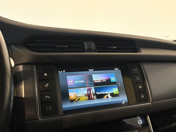 Jaguar XF 10 of 19