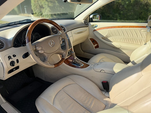 Mercedes-Benz CLK280 6 of 15