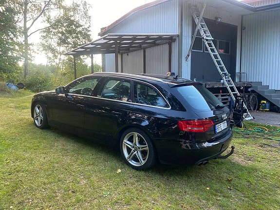Audi A4 4 of 5