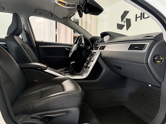 Volvo V70 10 of 15