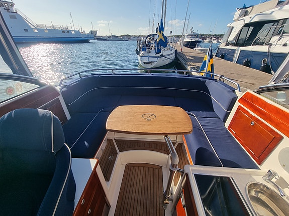 Aquador 23 DC D3 190 Hk Diesel-08, fullteak, mkt nytt, fint skick! 7 of 15