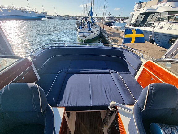 Aquador 23 DC D3 190 Hk Diesel-08, fullteak, mkt nytt, fint skick! 8 of 15