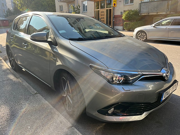 Toyota Auris 4 of 7