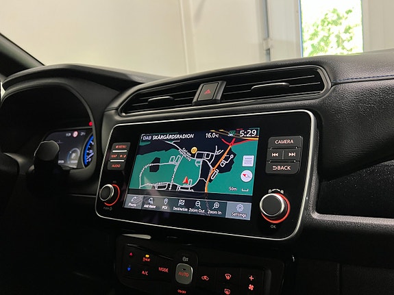 Nissan Leaf 22 of 29