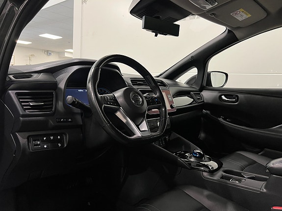 Nissan Leaf 6 of 29