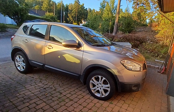 Nissan Qashqai 2 of 3