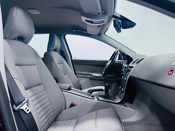 Volvo V50 7 of 15