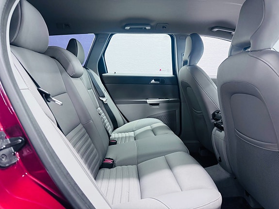 Volvo V50 8 of 15