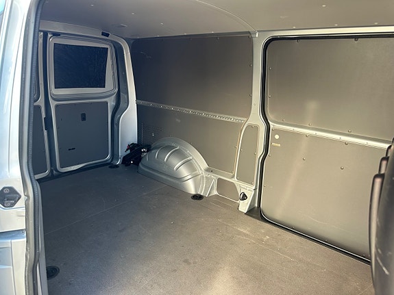 Volkswagen Transporter 14 of 17