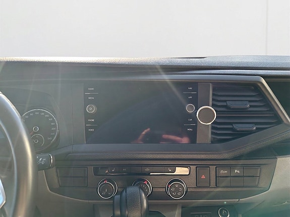 Volkswagen Transporter 10 of 17