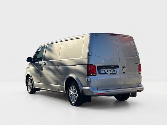 Volkswagen Transporter 4 of 17