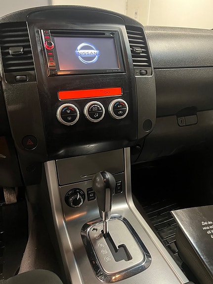 Nissan Navara 12 of 23