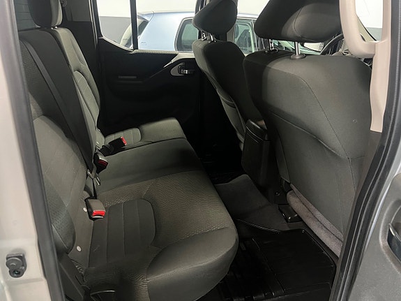 Nissan Navara 23 of 23