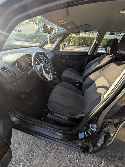 Kia Venga 4 of 6