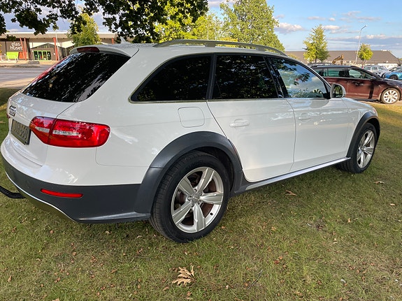 Audi A4 allroad 4 of 12