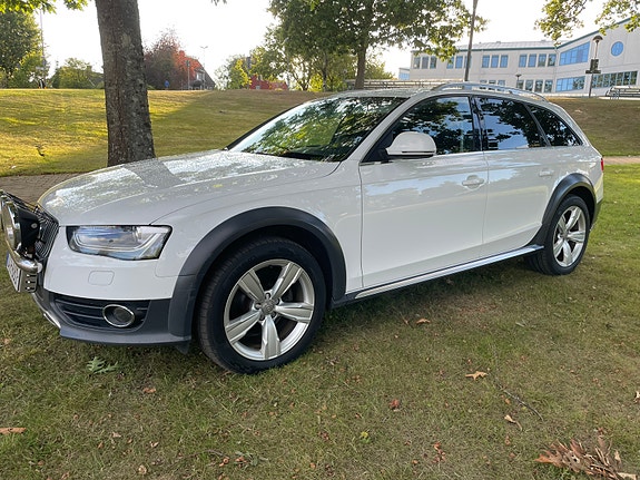 Audi A4 allroad 10 of 12
