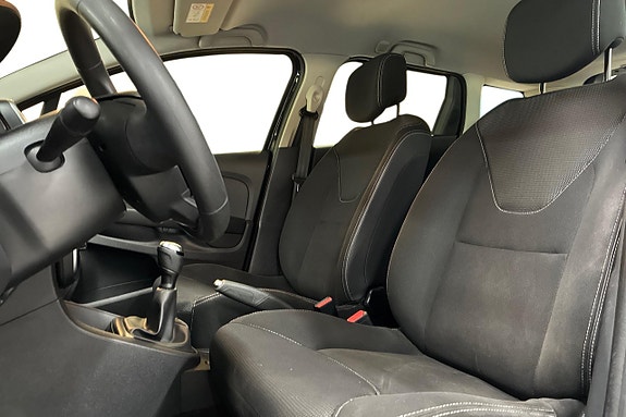 Renault Clio 13 of 21