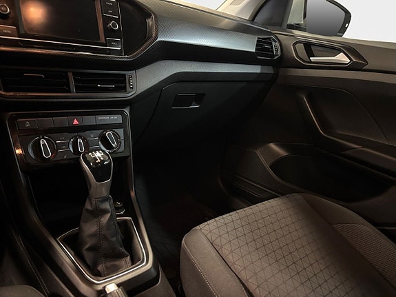 Volkswagen T-Cross 9 of 13