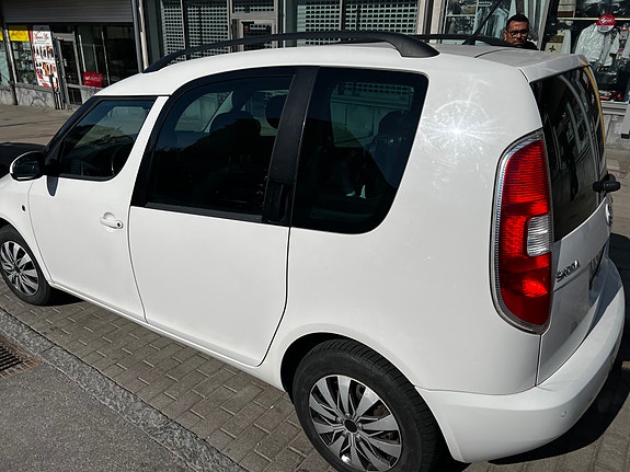 Skoda Roomster 4 of 6
