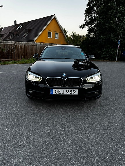 BMW 118i 3 of 15