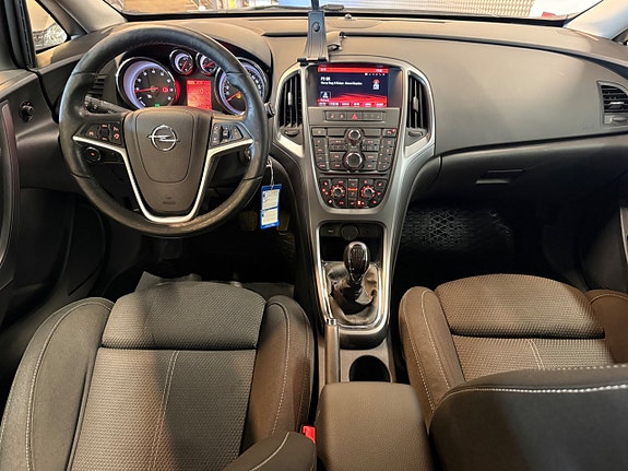 Opel Astra 12 of 20