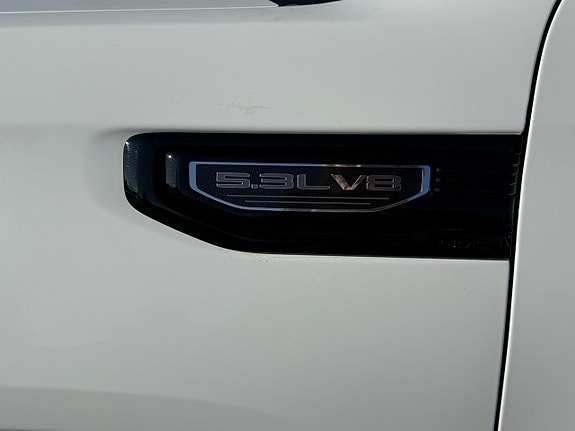 GMC Elevation 4 of 9