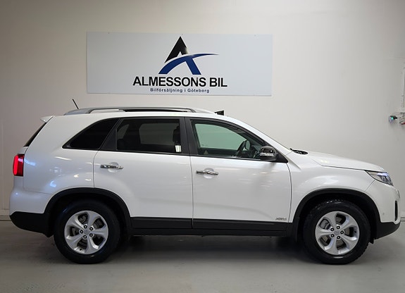 Kia Sorento 5 of 24
