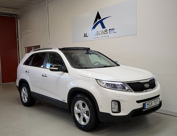 Kia Sorento 3 of 24