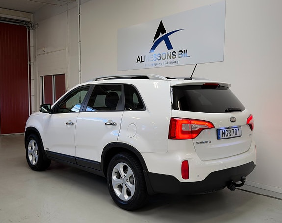 Kia Sorento 6 of 24