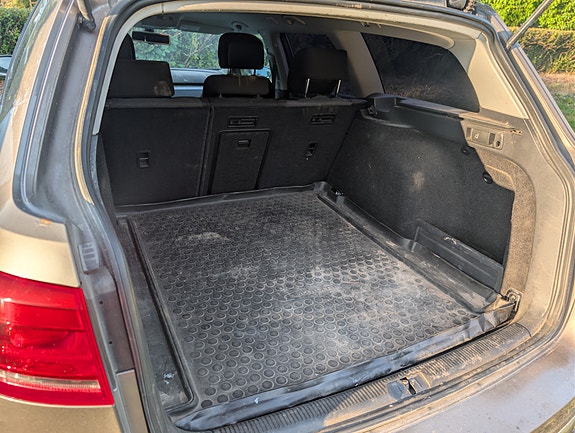 Volkswagen Passat 10 of 10