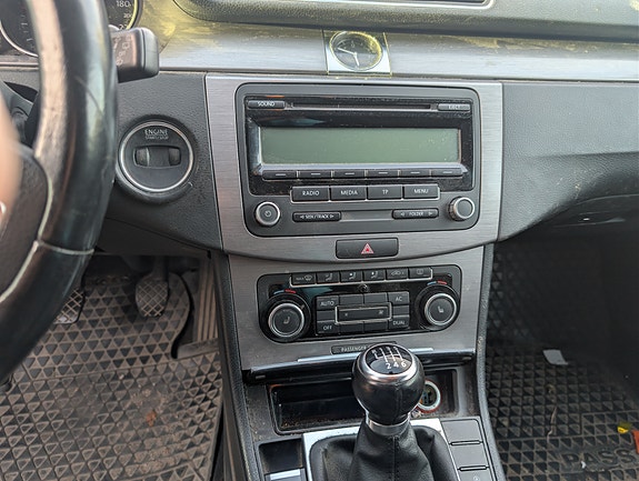 Volkswagen Passat 8 of 10