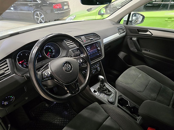 Volkswagen Tiguan 11 of 30