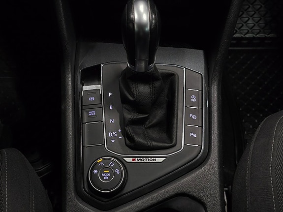 Volkswagen Tiguan 23 of 30